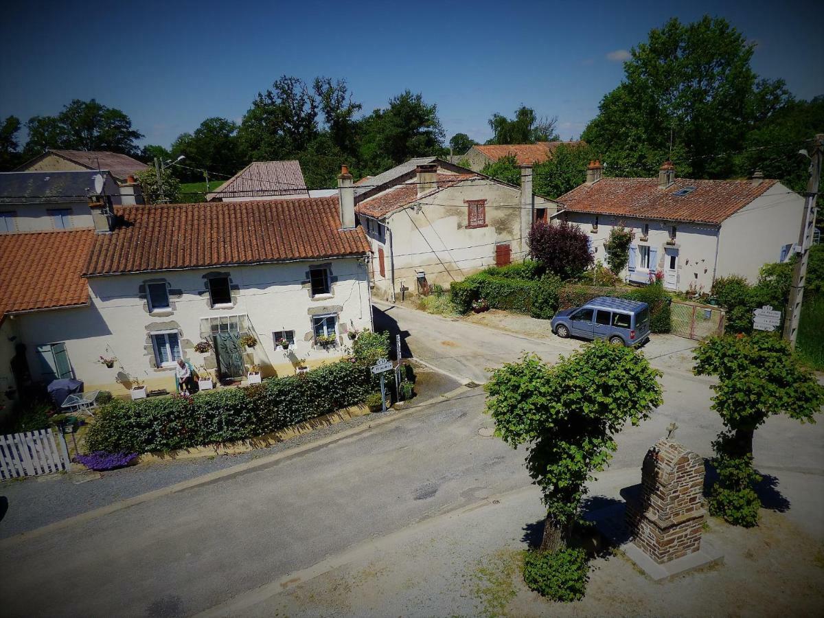 L'Ancien Presbytere Chambres D'Hote Ou Gite Le Dorat Buitenkant foto